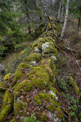 Kleveland, Evje, steingjerde