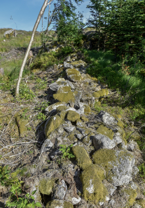 Orte, Eiken, H&aelig;gebostad, steingjerde