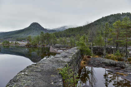 Hagefoss, Otra, Valle, flotingsmur