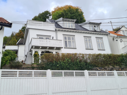 Str&oslash;msbuveien 34 i Arendal