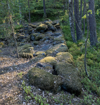 Eikedalskjerrane, H&aelig;geland, steinmur