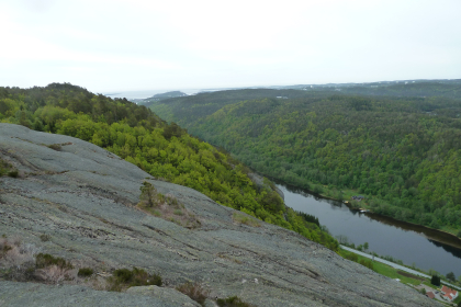 Oddersj&aring;kniben, bj&oslash;rnehilokalitet