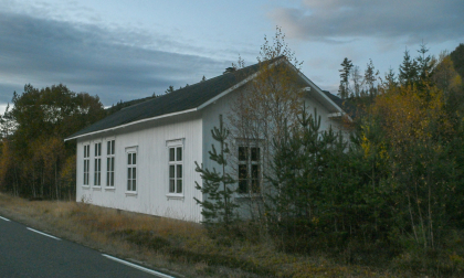 Askland, Gj&oslash;vdal, skulehus