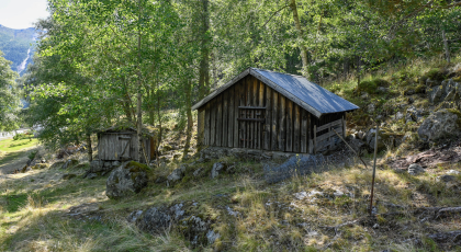 &Aring;sen, Flateland, Valle, badstoge