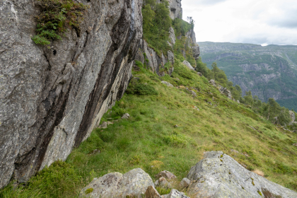 Hidler under berg