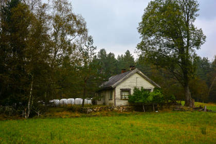 Flatland, Senum, Hornnes, v&aring;ningshus