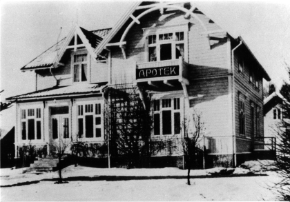 Rutli, Apotekg&aring;rden.