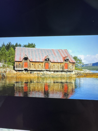 Stor brygge Seternesbukta, Aure