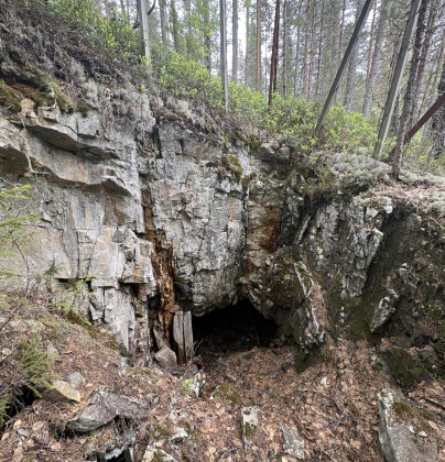 Muggerudtjerns forekomster - P&aring;begynt stoll - L&oslash;kka/Fiskel&oslash;s, Fiskum sogn