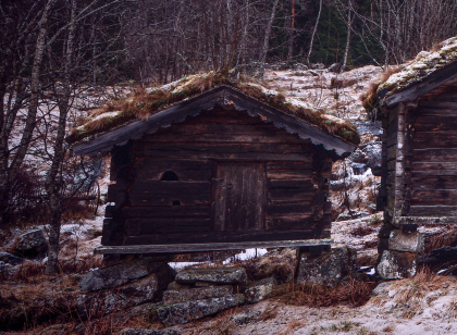 Nistog, Harstad, kvernhus