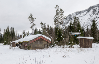 R&oslash;ysland, Valle, st&oslash;ylsbu