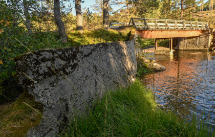 Vatnedals&aring;na, Risdal, Mykland, flotingsmur