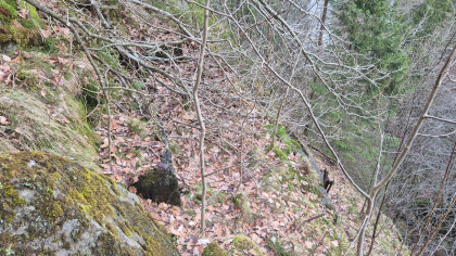 Fundament og rester av Taubanemast