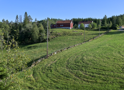 &Oslash;ygarden, Bjelland, steingjerde